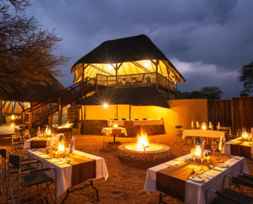 Camelthorn Kalahari Lodge abends